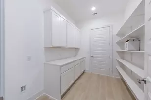 2929 Ralph Drees Dr, Leander, TX 78641 - Photo 8