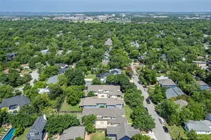 705 E 49th St, Austin, TX 78751 - Photo 36