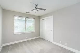 705 E 49th St, Austin, TX 78751 - Photo 26