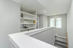 705 E 49th St, Austin, TX 78751 - Photo 16