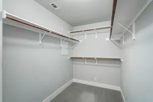 705 E 49th St, Austin, TX 78751 - Photo 22