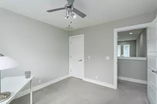 705 E 49th St, Austin, TX 78751 - Photo 26