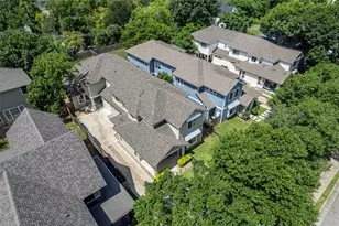 705 E 49th St, Austin, TX 78751 - Photo 32