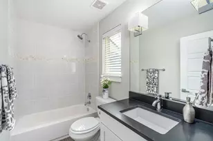 705 E 49th St, Austin, TX 78751 - Photo 24
