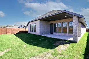 313 Foxfire Cove, Lockhart, TX 78644 - Photo 14