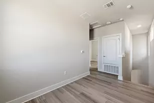 8401 Orizzonte St, Austin, TX 78744 - Photo 16