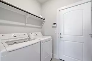 8401 Orizzonte St, Austin, TX 78744 - Photo 14
