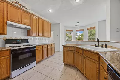 402 Autumn Trail, Georgetown, TX 78626 - Photo 10