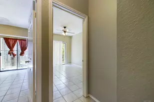 2706 Salado St, Austin, TX 78705 - Photo 12