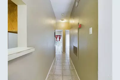 2706 Salado Street #206, Austin, TX 78705 - Photo 10