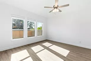 1800 Scenic Hts Ln, Georgetown, TX 78628 - Photo 6