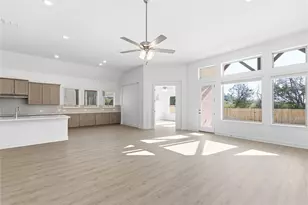 1800 Scenic Hts Ln, Georgetown, TX 78628 - Photo 4