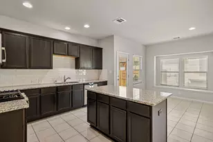 321 Arabian Colt Dr, Georgetown, TX 78626 - Photo 10