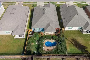 1705 T H Johnson Dr, Taylor, TX 76574 - Photo 1