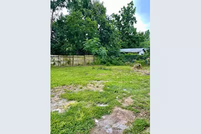 806 Central Avenue, Cameron, TX 76520 - Photo 16