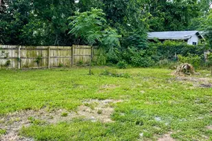 806 Central Ave, Cameron, TX 76520 - Photo 16