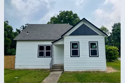 806 Central Avenue, Cameron, TX 76520 - Photo 2