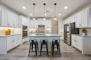 8720 Mina Dr, Austin, TX 78747 - Photo 2
