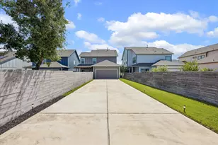 8720 Mina Dr, Austin, TX 78747 - Photo 32