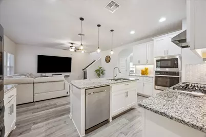 8720 Mina Drive, Austin, TX 78747 - Photo 4