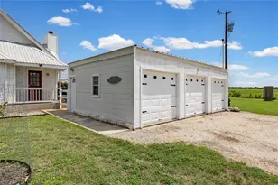 1283 Rattlesnake Trl, Burnet, TX 78611 - Photo 10