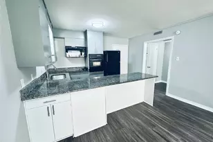 601 W 11th St, Austin, TX 78701 - Photo 6