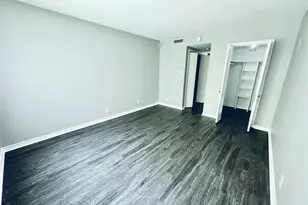 601 W 11th St, Austin, TX 78701 - Photo 2