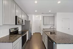 6500 Routenburn St, Austin, TX 78754 - Photo 10