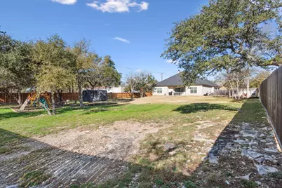 102 Rancho Del Lago Lane, Belton, TX 76513 - Photo 34