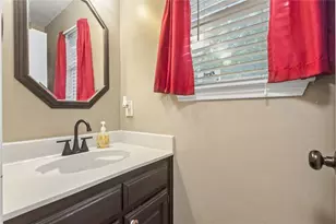 2107 Raintree Path, Round Rock, TX 78664 - Photo 18