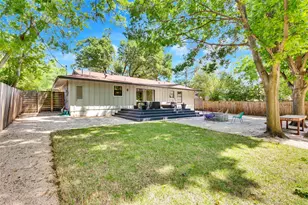 2506 East Side Dr, Austin, TX 78704 - Photo 38