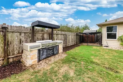 107 Creston Street, Hutto, TX 78634 - Photo 30