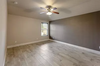 107 Creston Street, Hutto, TX 78634 - Photo 16