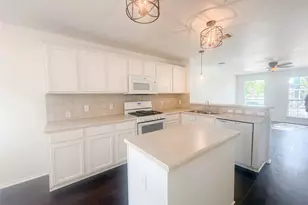 110 Strawn, Kyle, TX 78640 - Photo 14