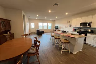 1745 James St, New Braunfels, TX 78130 - Photo 4