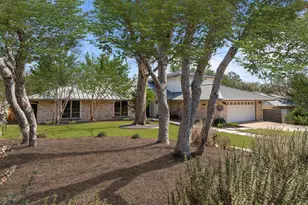 6209 Shadow Mountain Dr, Austin, TX 78731 - Photo 2