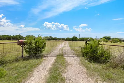 215 Double File Trace, Liberty Hill, TX 78642 - Photo 2