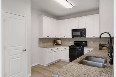 110 Carol Drive, Hutto, TX 78634 - Photo 6