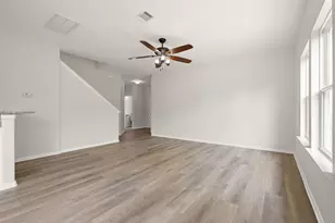 110 Carol Dr, Hutto, TX 78634 - Photo 4