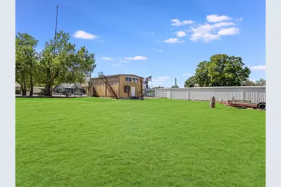 1010 N Main Street, Taylor, TX 76574 - Photo 4