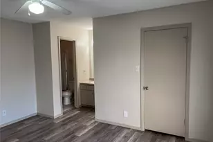 7206 Creekside Dr, Austin, TX 78752 - Photo 14