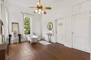 702 E Main St, Round Rock, TX 78664 - Photo 10