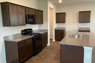 145 Free Stone Dr, Georgetown, TX 78628 - Photo 6
