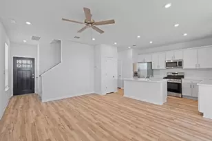 2212B Cornfield Dr, Pflugerville, TX 78660 - Photo 8