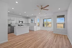 2212B Cornfield Dr, Pflugerville, TX 78660 - Photo 4