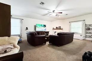 1310 Quicksilver St, Round Rock, TX 78665 - Photo 2