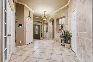 377 Verano Dr, Kyle, TX 78640 - Photo 4