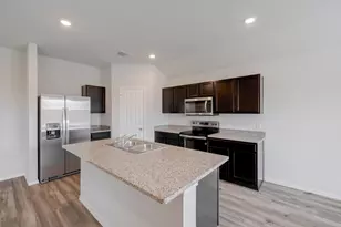 148 McNamara Ct, Jarrell, TX 76537 - Photo 6