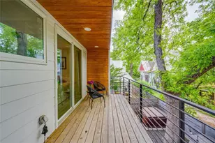 1404 E 2nd Alley, Austin, TX 78702 - Photo 32