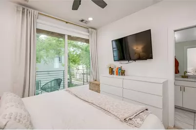 1404 E 2nd Alley #2, Austin, TX 78702 - Photo 18